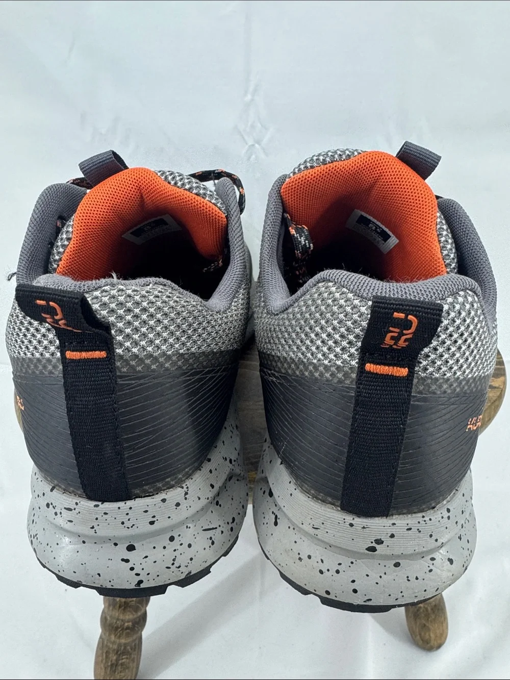 Kuru Mens Atom Trail Hiking, Trail Running Shoes in Gray w/ Orange, sz 8.5